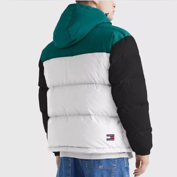 NWOT TOMMY HILFIGER SKII ALASKA INSULATED PUFFER JACKET - Picture 2 of 5